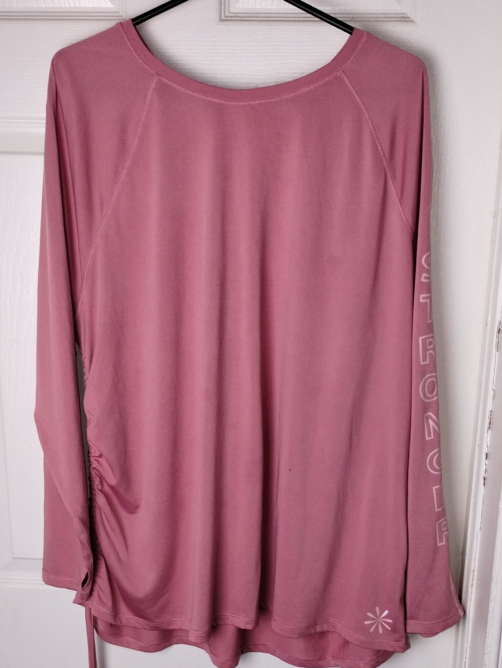 Women’s Cure Breast Cancer  Long-Sleeve Performance Top - Dusty Rose. 2XL